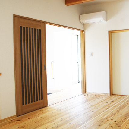 間口が広いドア