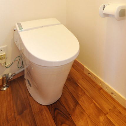 タンクレストイレ